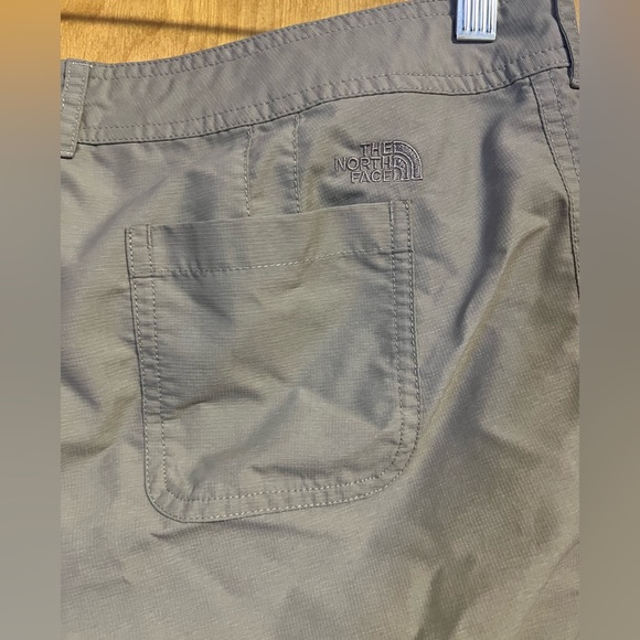 The North Face Women’s Quick Dry Hiking Pants Beige Size 10 - Picture 9 of 15